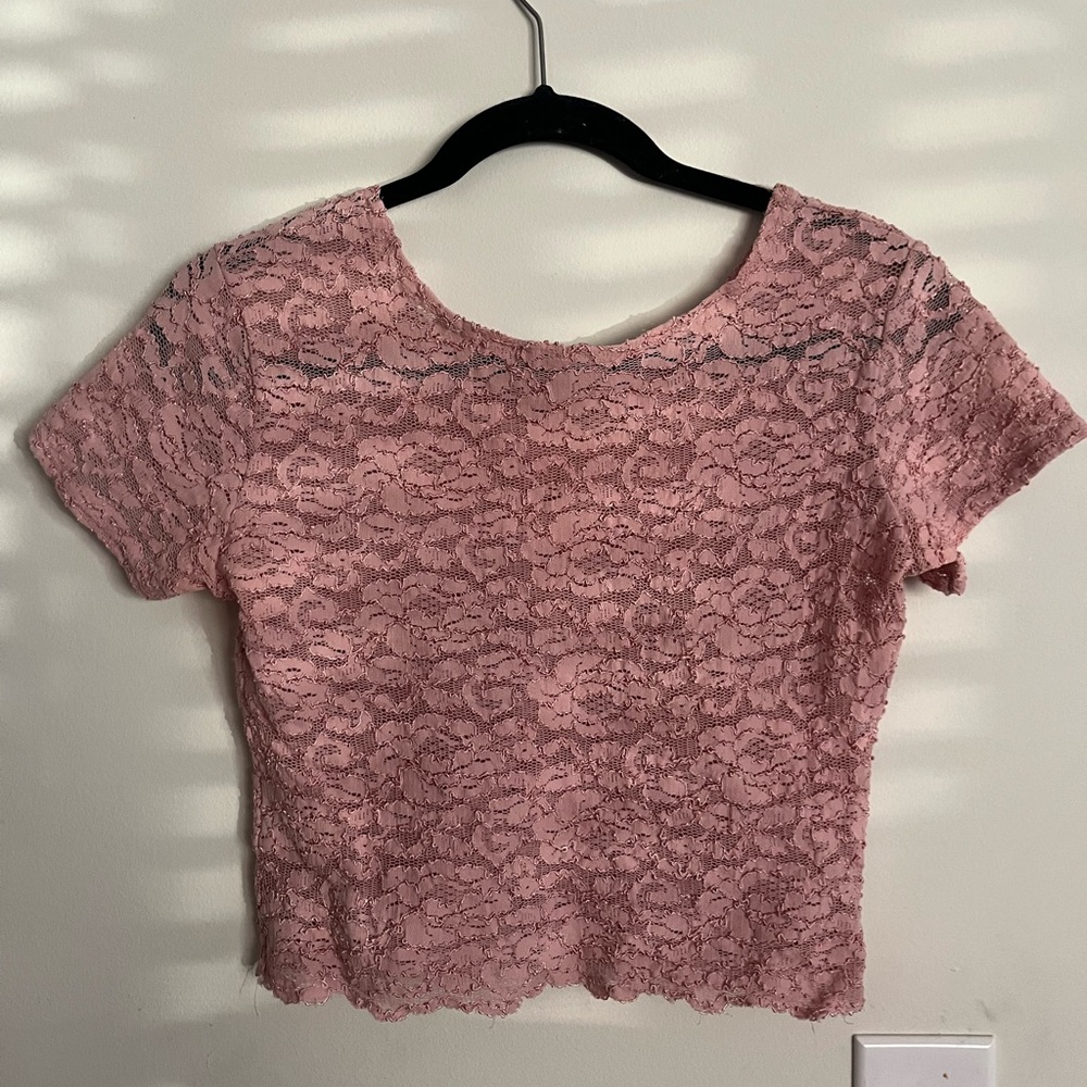Pink Lace Crop Top with Short Sleeves